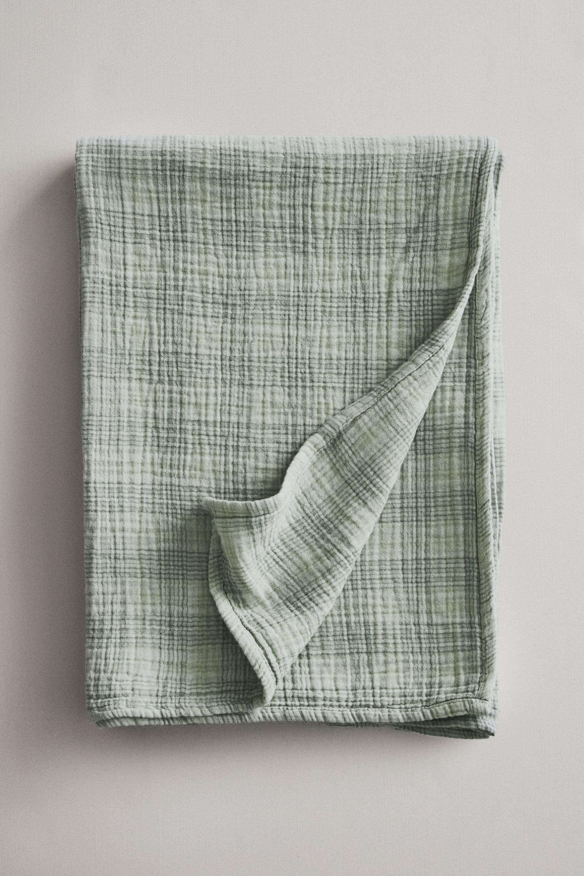 PLAID CHIFFON BLANKET